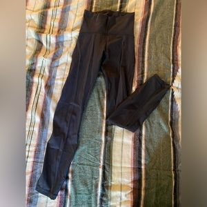 Gray Women’s Lululemon Leggings.